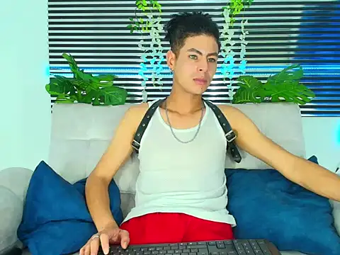 Chatroom XXX en direct de ThiiagoSaeenz