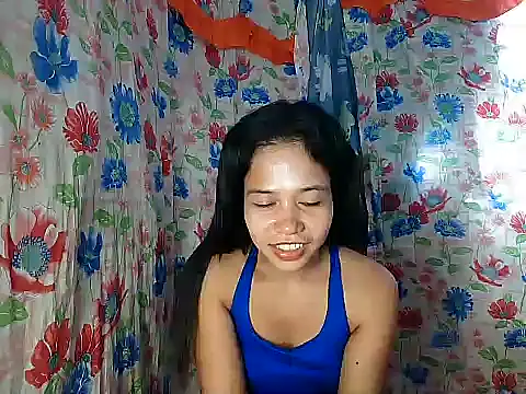 PinaySkinnyGirl's Live XXX Chat