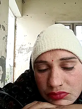 Cute-karisma1234 Adlı Modelin Canlı XXX Sohbeti