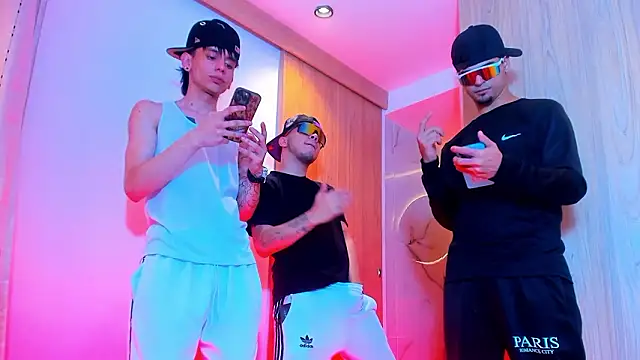 Онлайн чат XXX TheBatMansion