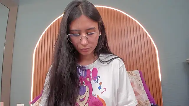 NayeCloudn Live XXX chat