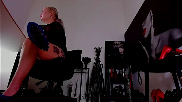 MistressDemi Webcam Show