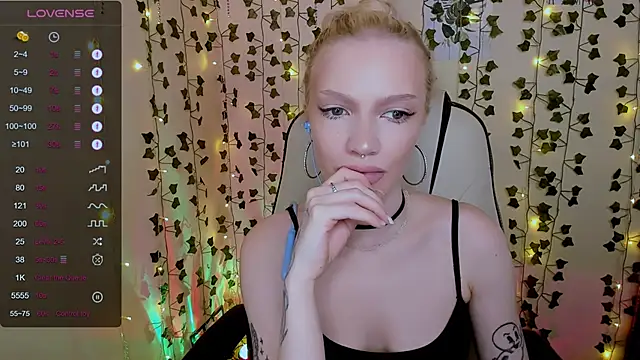 Chatroom XXX en direct de AnyaTaylor_