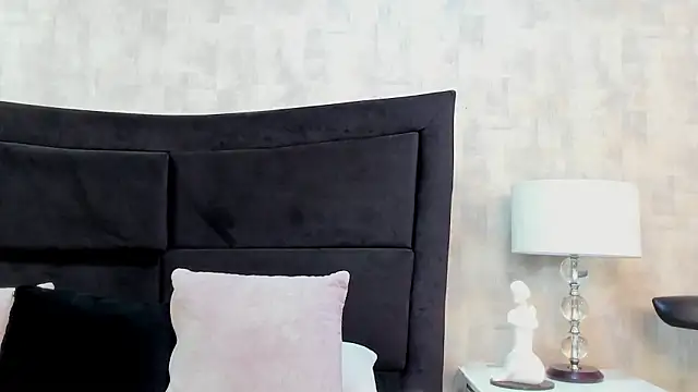 NahomyCarther webkamerás műsora