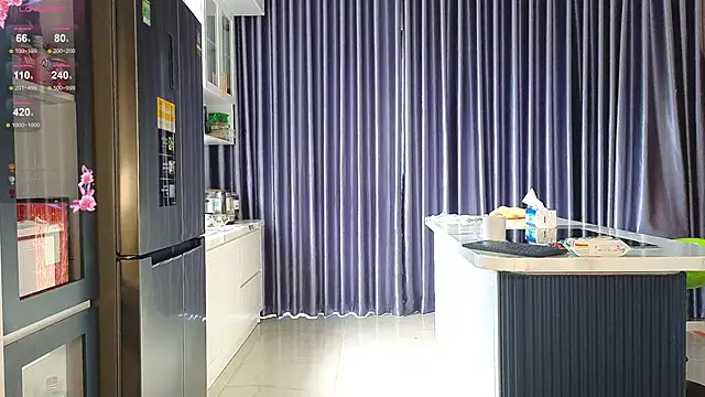 hot_ass_18 লাইভ XXX চ্যাট