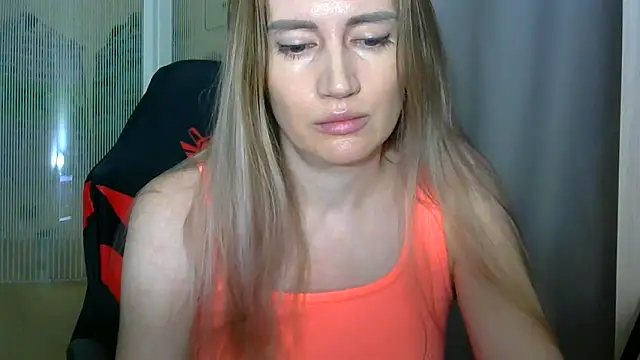 JessFoxxx: онлайн-секс-чат