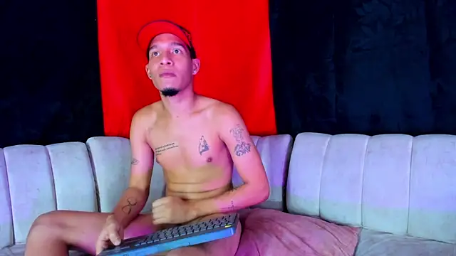 Chat +18 de Peter_boys_1 ao vivo