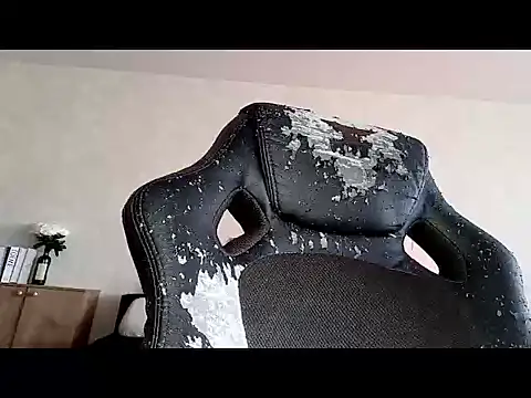 XXX chat uživo modela Kira_Chain