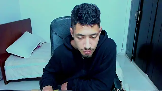 Chandler_ken Chat XXX in diretta