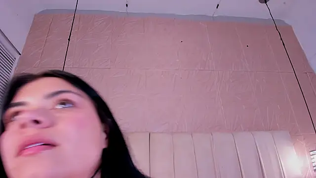 Chat +18 de avy_st ao vivo