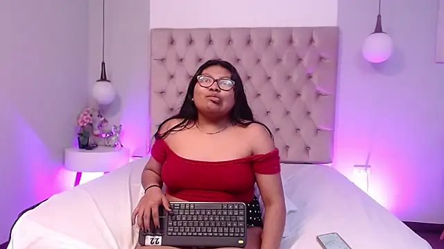 Kiri_Black_n Live XXX chat