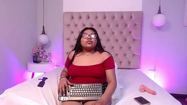 Kiri_Black_ Chat XXX in diretta