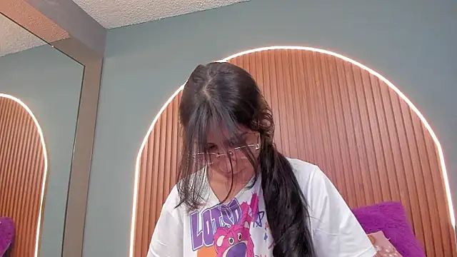 NayeCloud Obrolan Langsung XXX