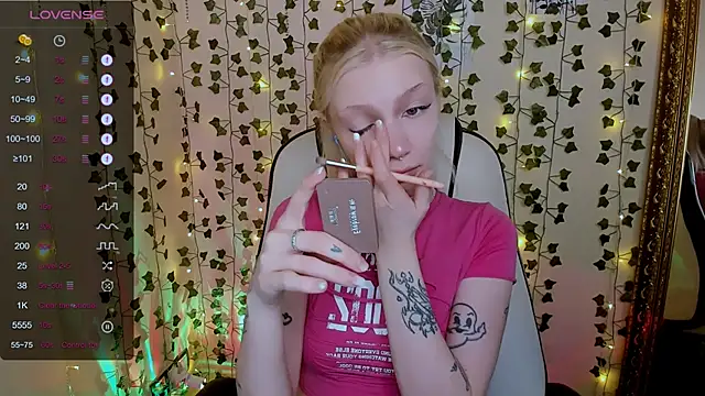 Chat XXX en directo de AnyaTaylor_