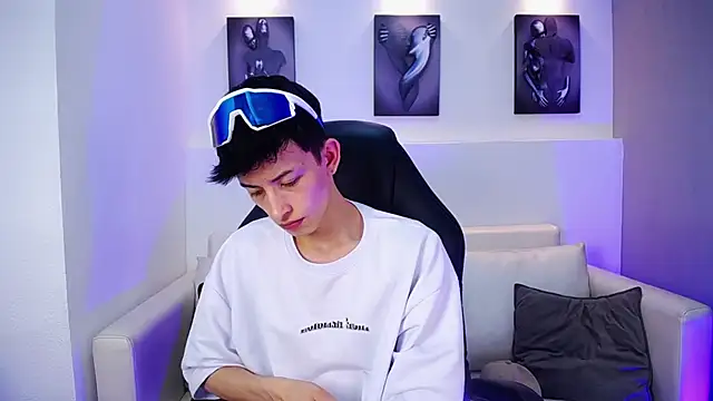 Chatroom XXX en direct de MaikCarver