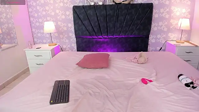 BritneySweet_ Live XXX-chat