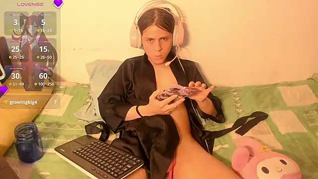 Petite-Gothn Live XXX chat