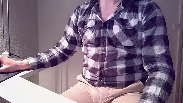 Clamshive777 Webcam-Show