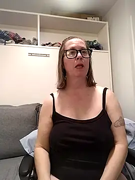 SweetandNaughty1 – Live XXX-chat