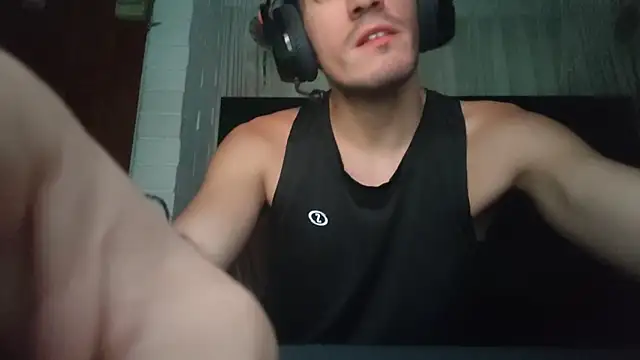 Chat +18 de TommyMomentum ao vivo