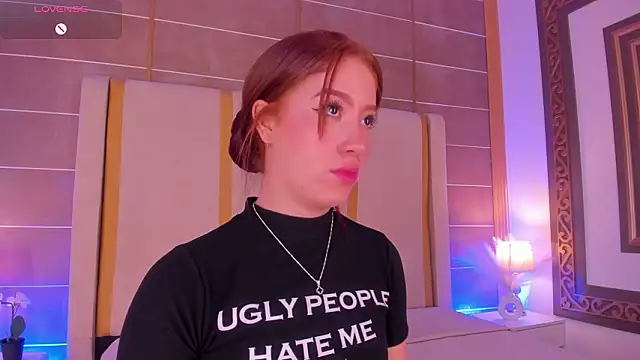 AbigailCarter's Live XXX Chat