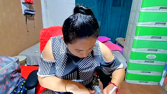 Ugly-Filipina Live XXX-chat