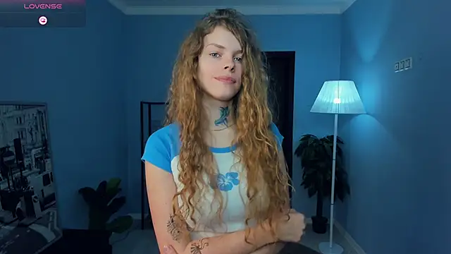 RayaNenlia Chat XXX in diretta