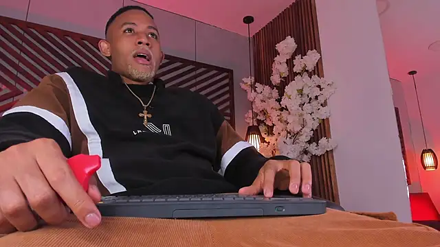 Chat +18 de B_Wild ao vivo