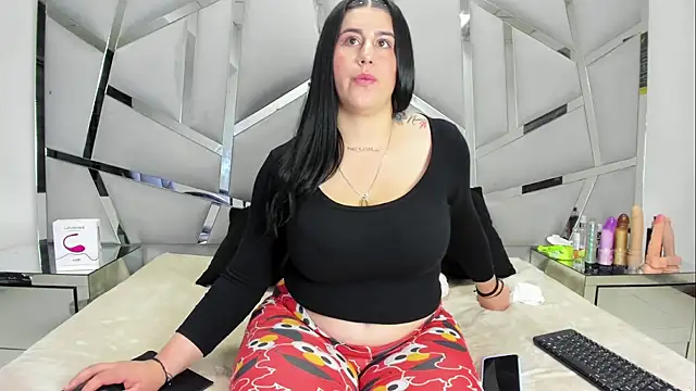 Chat XXX en directo de Criistaal_