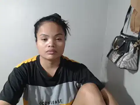 Pokazy przed kamerką – Lara_Sung