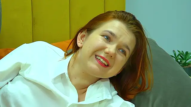 LessySmith's Live XXX Chat