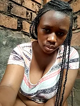 Black_juicy24 Webcam Show