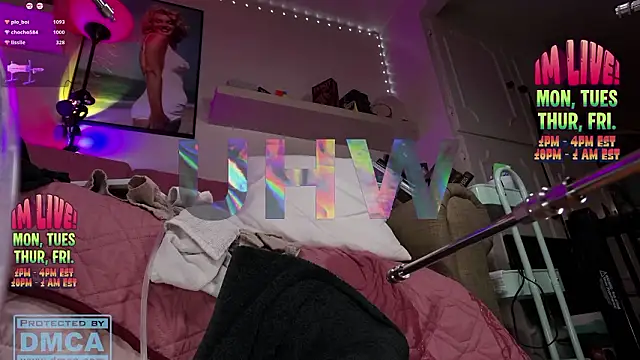 urhappywaifu's Live XXX Chat