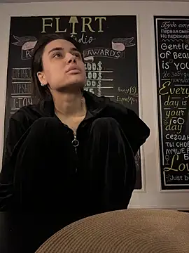 VioletAsh live XXX chat