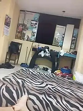 001HENRYAlejandro – Live XXX-chat