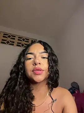 EvieAdamsss Chat XXX in diretta