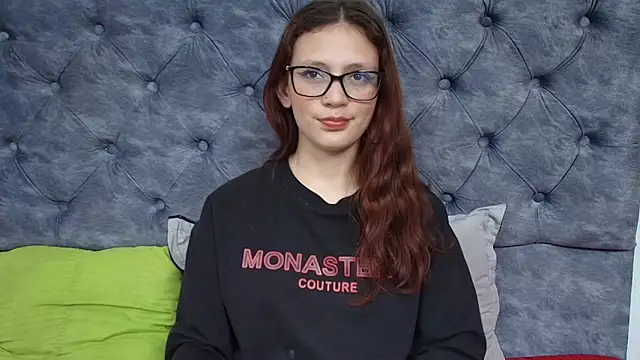 LARICSABLUE's Live XXX Chat