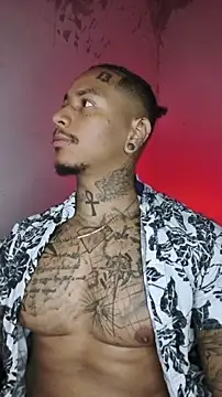 Czat XXX na żywo – David_tatto1