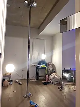 VirginDaisy's Live XXX Chat