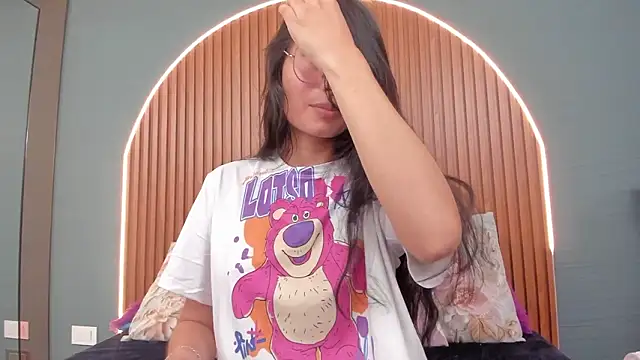 NayeCloud's Live XXX Chat