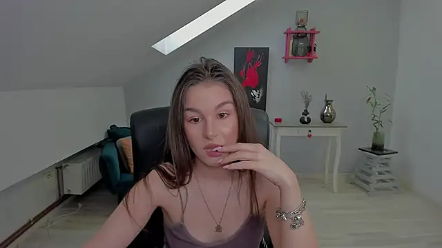 LouannaHart Chat XXX live