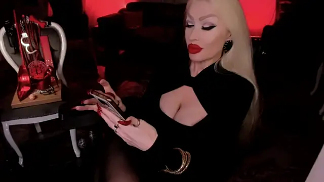 FinDomGod: απευθείας συνομιλία ΧΧΧ