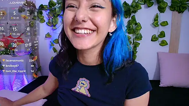 Chat +18 de tati_cardenas ao vivo