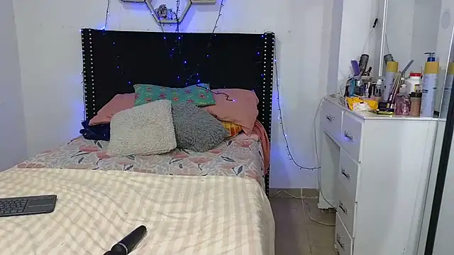 charlotte_077 Chat XXX live