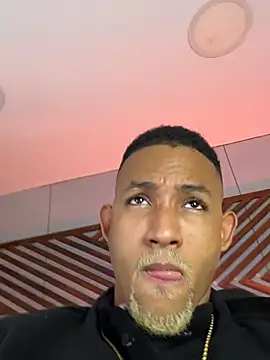 B_Wild 即時 XXX 聊天