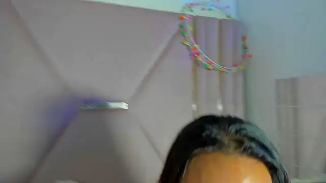 Show de Shara_Oz na webcam