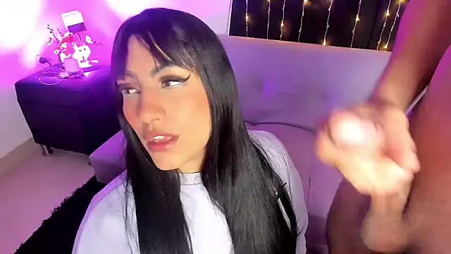 brianna_sexy00のウェブカメラショー