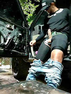 PIGHIGHDIRTY_p0のライブXXXチャット