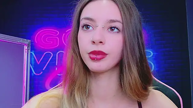 CoraVex 即時 XXX 聊天