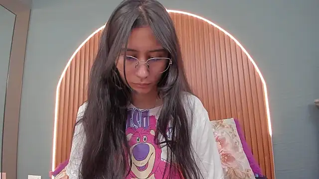 NayeCloud's Live XXX Chat